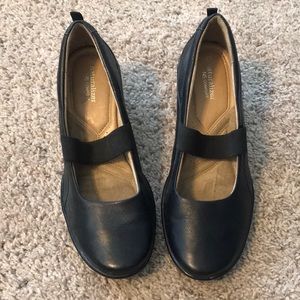 Naturalizer black wedge